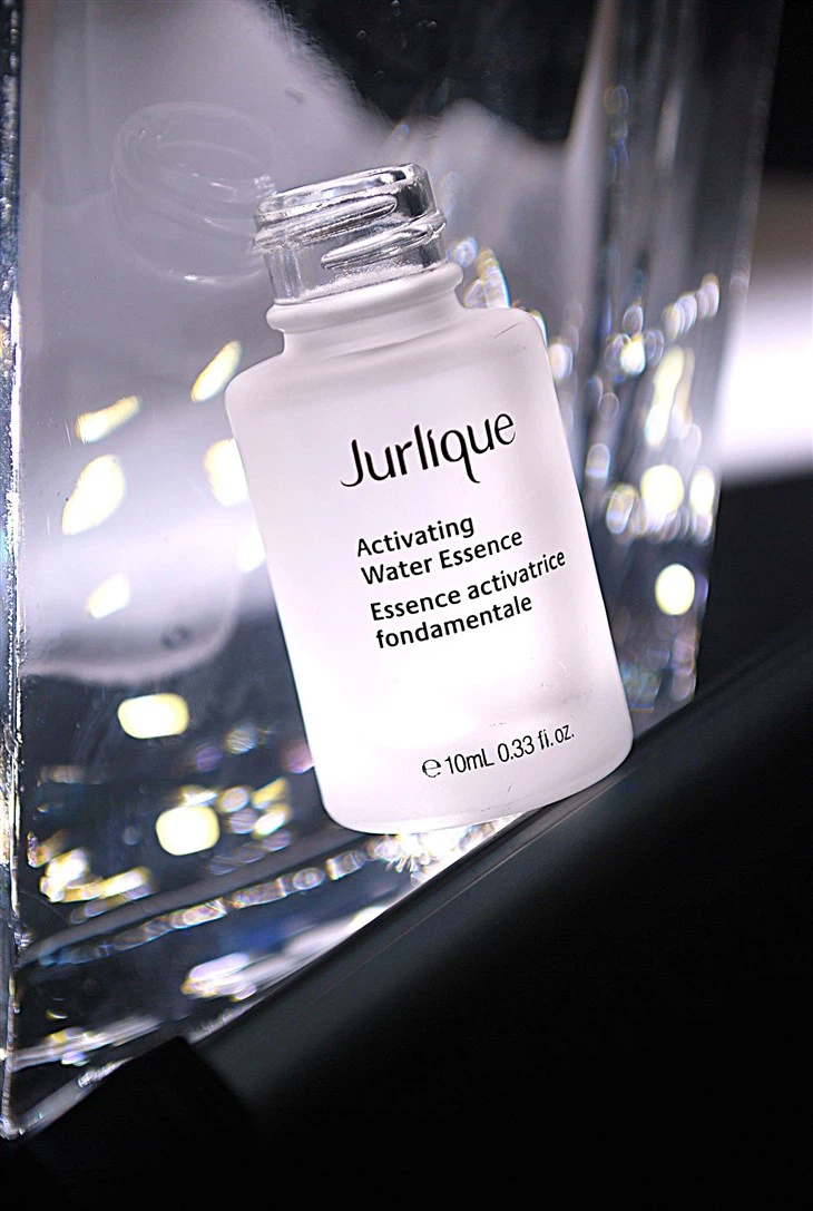 Satin Effect Surface Of Glass Cosmetic Bottle